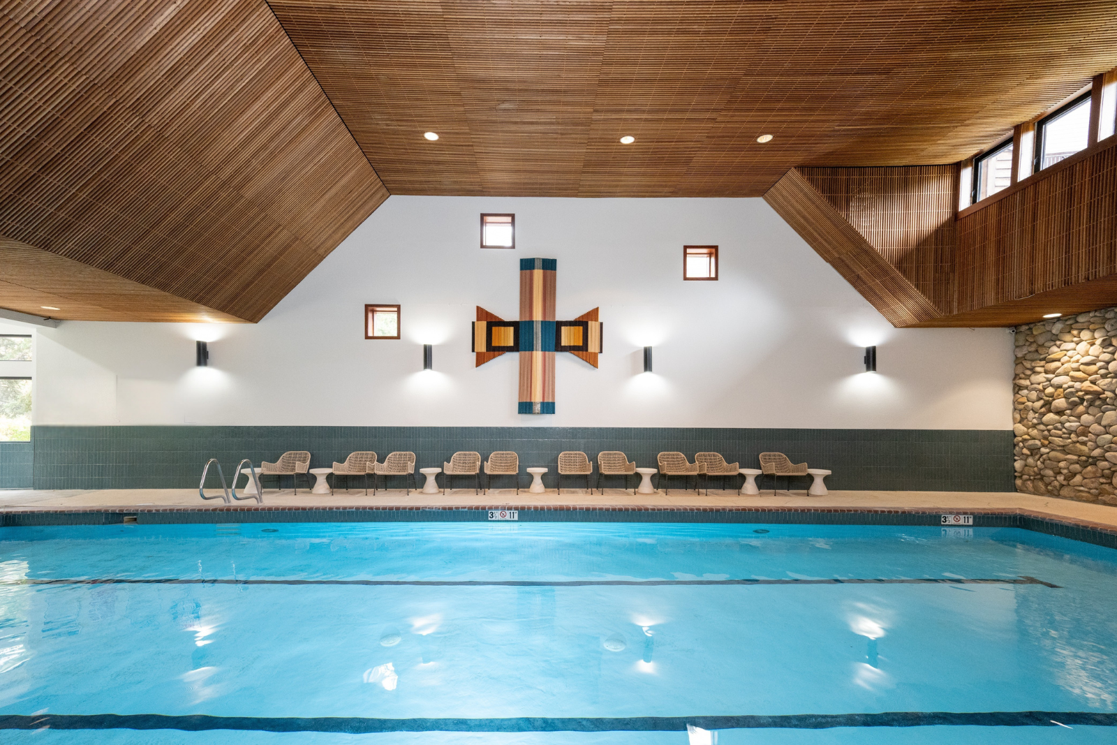 Creek wake ES.1 クリーク quiet mountain null・クワイエット エスケープ ウス/ ホット タブ 5 マイルズ トゥ