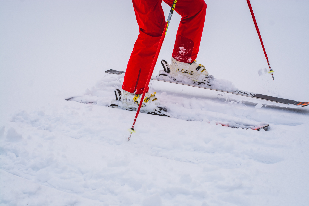 Skier in red pants